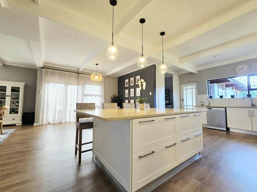 4 Bedroom Property for Sale in Bergsig Western Cape